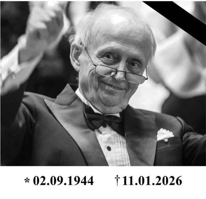 Foto Polay im Smoking